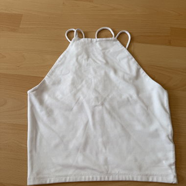 Weisses Crop-Top mit Trägern