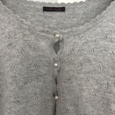 Giacchetto grigio con bottoni di perle