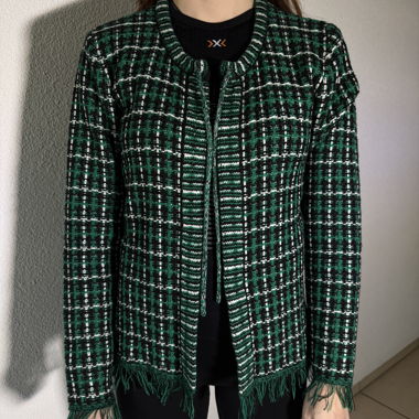 Cardigan in tweed verde con frange