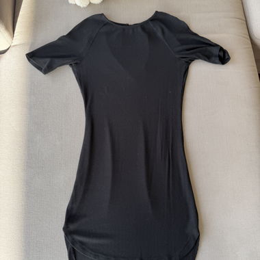 Vestito nero aderente