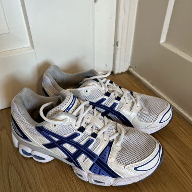 Asics Sneakers