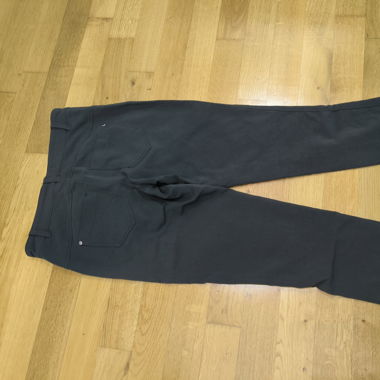 Hose in khaki grün