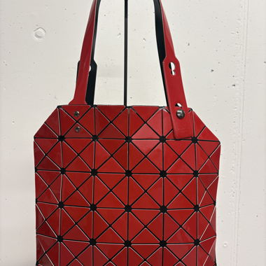 Issey Miyake Baobao Lucent Tote Bag red