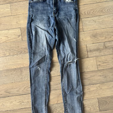 skinny jeans