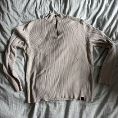 Beige zipped jumper Pier One