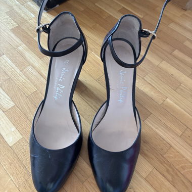 Décolleté neri con cinturino Janie Philip