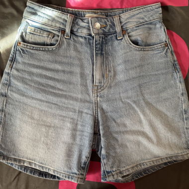 Short en jean bleu