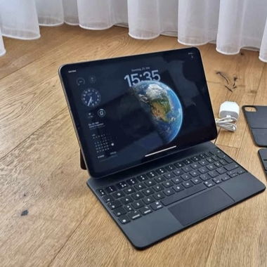 iPad Pro 1  3. Gen 256 GB  SIM 5G Wi-Fi  