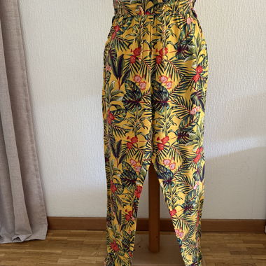 Pantaloni fluidi floreali Undiz
