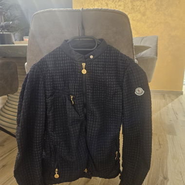 Doudoune Moncler matelassée noire