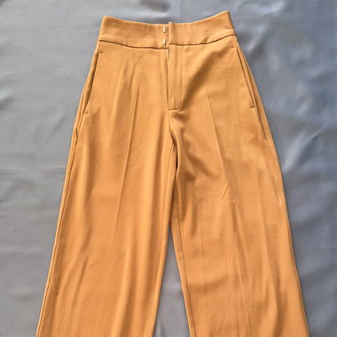 Weite, elegante Hose