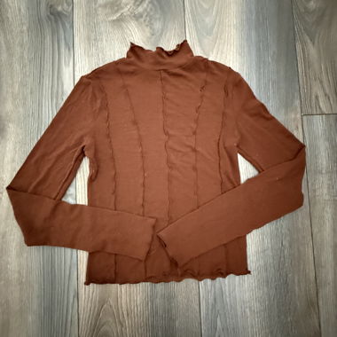 Brauner Strickpullover