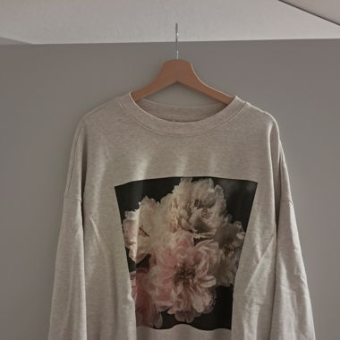 Pullover Flower