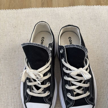 Converse run star hike