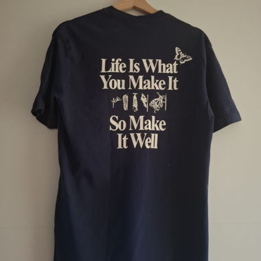 t-shirt imprimé au dos