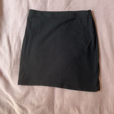 black mini skirt
