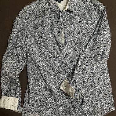 Chemise à fleurs Kiabi bleu et blanc 