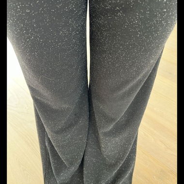 Glitzernde Stoffhose