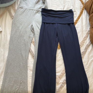 2 Elephant bell-bottom leggings