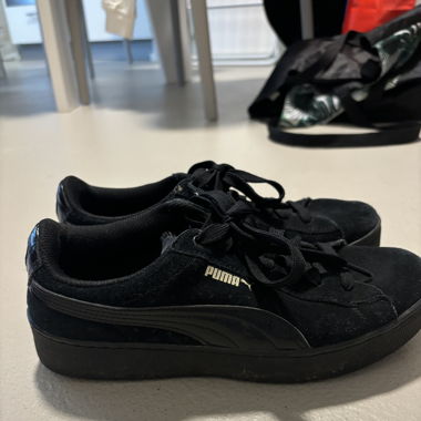 Puma noire neuve 