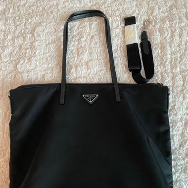 PRADA - shopping bag re-nylon