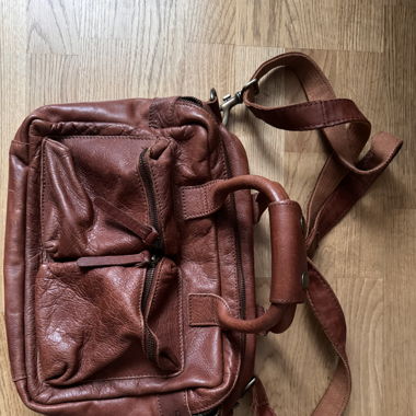 Braune Ledertasche