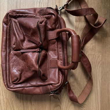 Braune Ledertasche