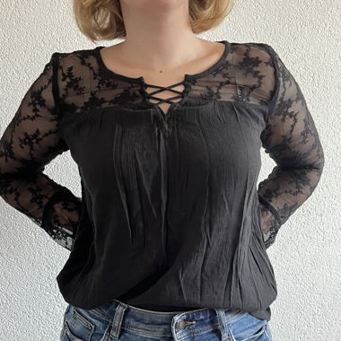 schwarze Bluse