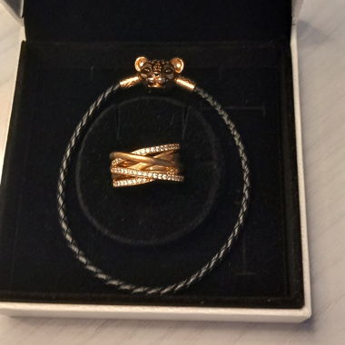 Anello e bracciale Pandora