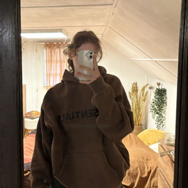 Essentials Hoodie (fear of god)