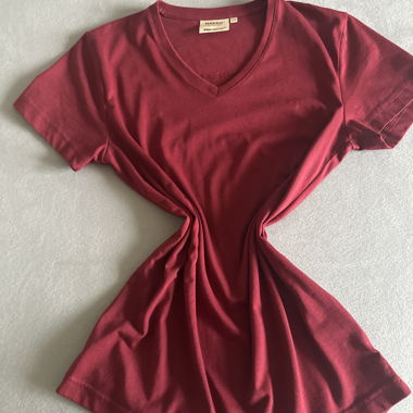 Bordeaux V-Neck T-Shirt