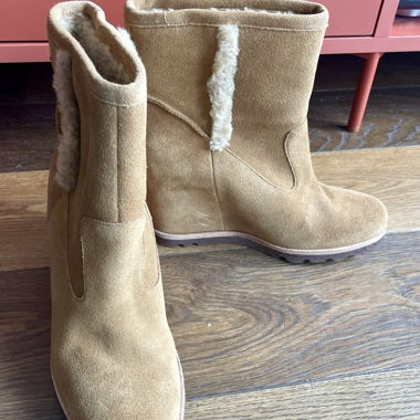 UGG Sheepskin Boots