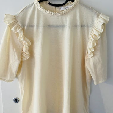 MNG Ruffle Blouse