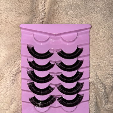 faux cils