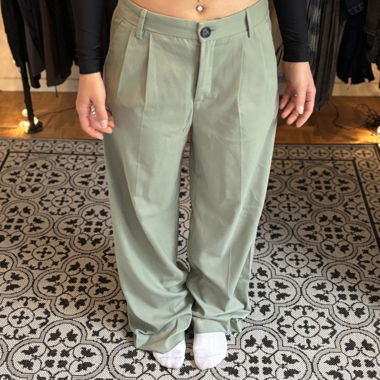 Pantaloni ampi verde menta