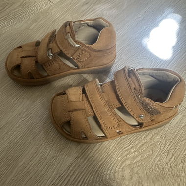 Sandales pour enfants en cuir