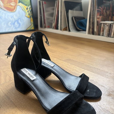Sandali con tacco Steve Madden neri