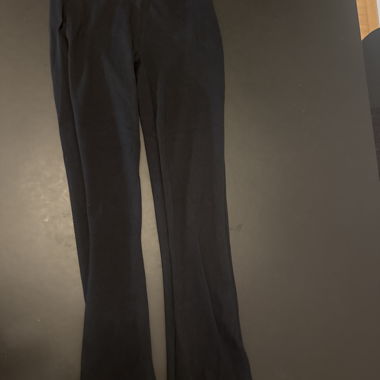 Leggings mit Schlitz unten