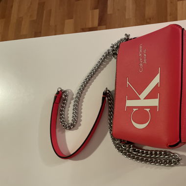 Handtasche