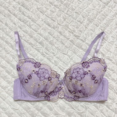 Japanese Purple Lace Bra (New-75A)