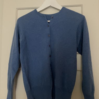 Veste en tricot bleue
