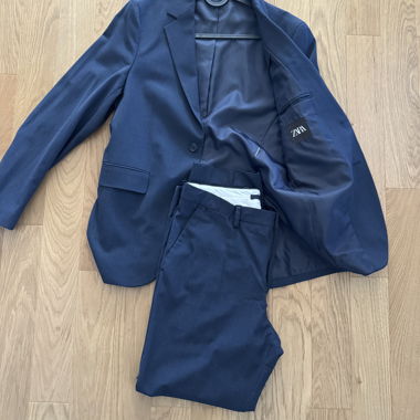 Costume Zara bleu marine 