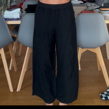 black pants hm