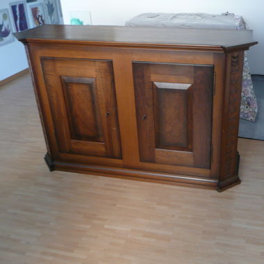 Sideboard, Nussbaumholz, aus Norddeutschland
