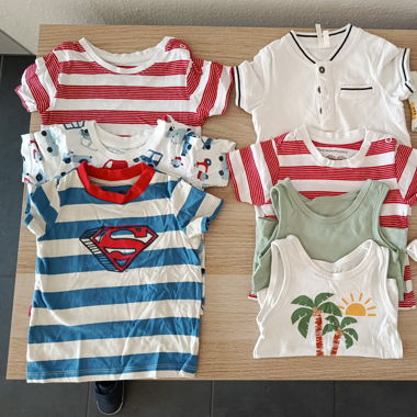 Lot de vetements bebe
