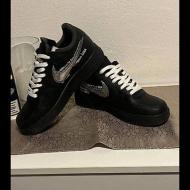 Black Nike Sneakers