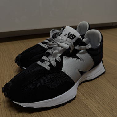 New Balance 327
