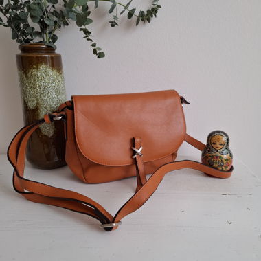 Leather bag