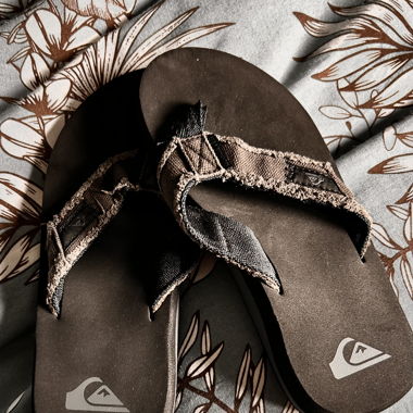 Quiksilver flip flop