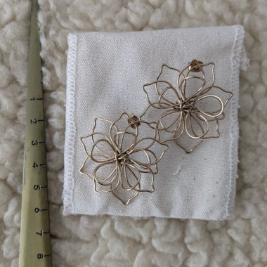 Golden flower earrings